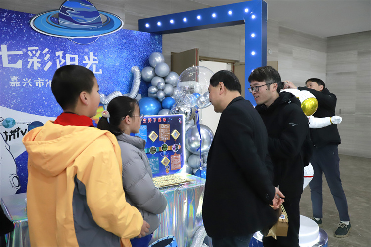阳光.JPG