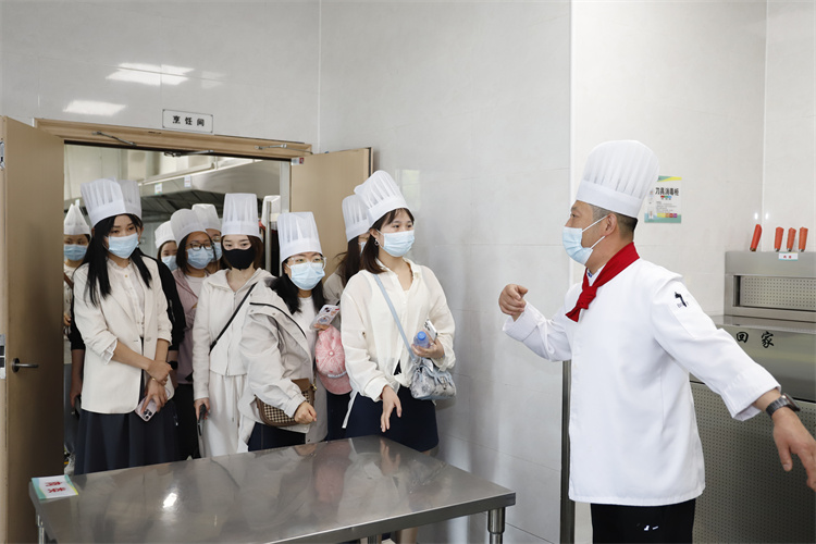 图13.JPG
