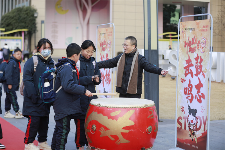 图2.JPG