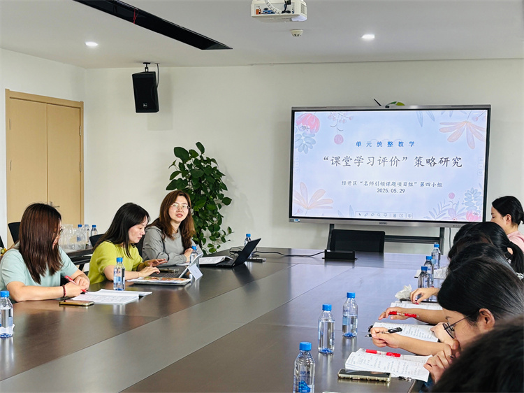 图八：茹云霞老师照片.JPG