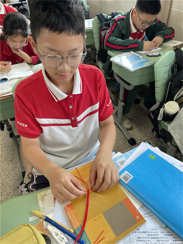 幸运红绳送考生 (1).jpg